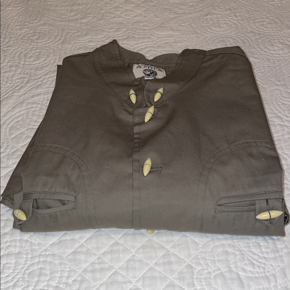 Caballo Azteca Long Sleeve Toggle Button Shirt.  Cotton. Size XL.